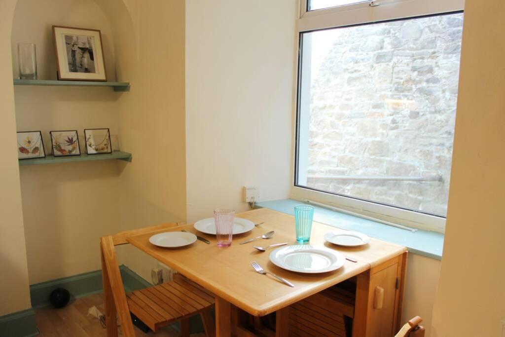 The Snug, A Great Flat In The Heart Of Peebles. Apartamento Exterior foto